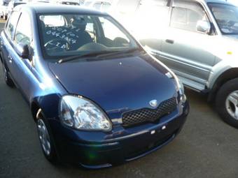 2003 Toyota Vitz Photos