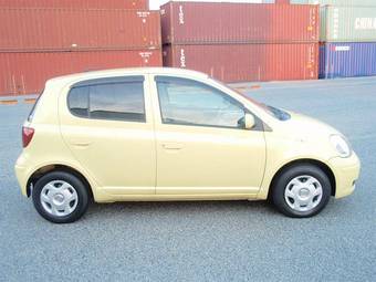 2003 Toyota Vitz Images