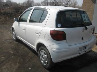2003 Toyota Vitz Pictures