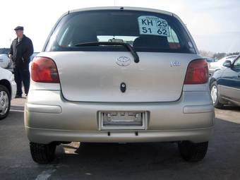 2003 Toyota Vitz Pictures