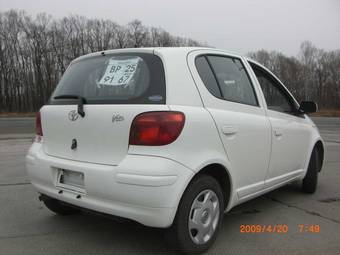 2003 Toyota Vitz Pictures