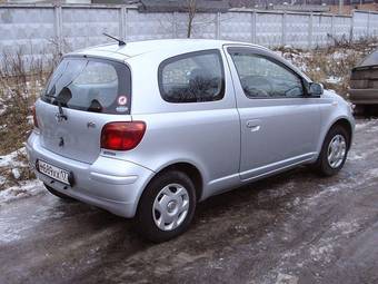 2003 Toyota Vitz Pictures