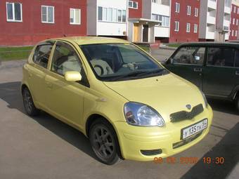 2003 Toyota Vitz Pictures