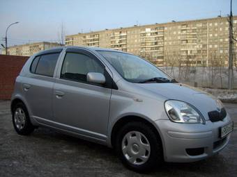 2003 Toyota Vitz Pictures