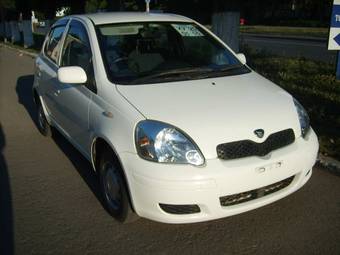 2003 Toyota Vitz Pictures