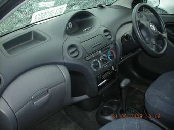 2003 Toyota Vitz Pictures