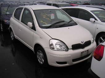 2003 Toyota Vitz Pics