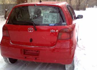 2003 Toyota Vitz Photos