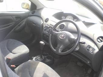 2003 Toyota Vitz Pictures