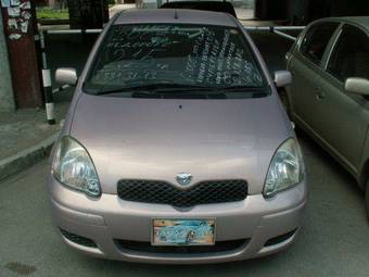 2003 Toyota Vitz Pics