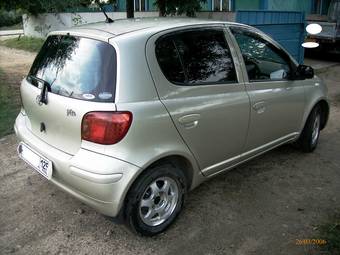 2003 Toyota Vitz Pictures