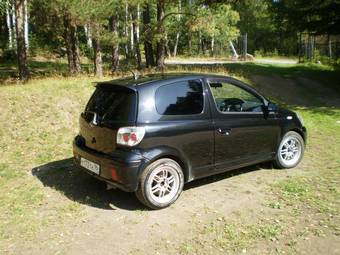 2003 Toyota Vitz Pictures