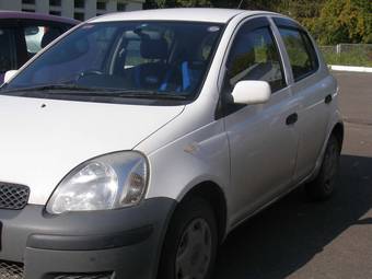 2003 Toyota Vitz Pictures