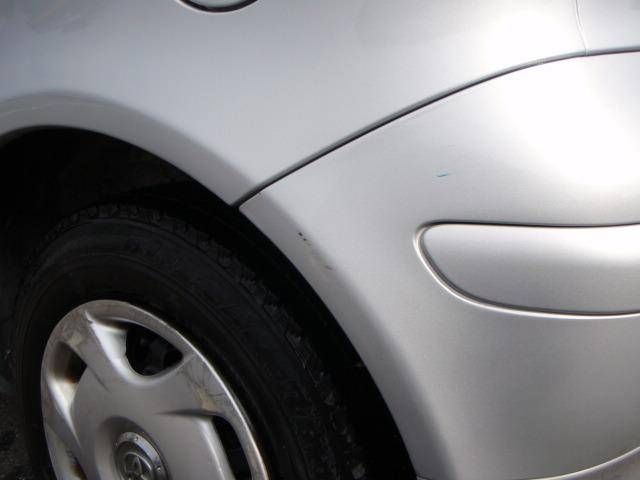 2004 Toyota Vitz