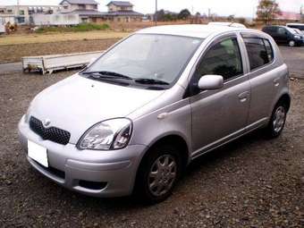 2004 Toyota Vitz