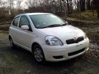 2004 Toyota Vitz