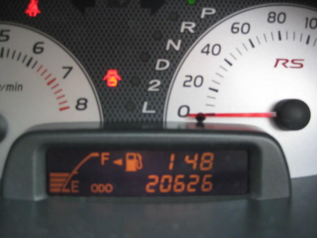 2004 Toyota Vitz