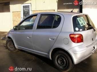 2004 Vitz