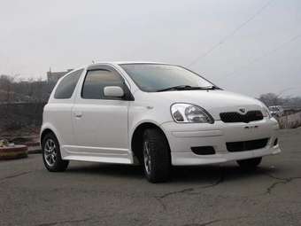 2004 Toyota Vitz Wallpapers