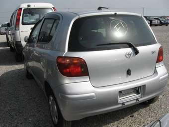 2004 Toyota Vitz Pictures