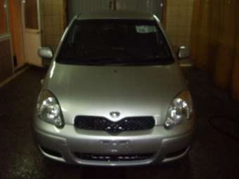 2004 Toyota Vitz Pictures