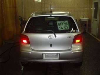 2004 Toyota Vitz Pictures