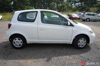 2004 Toyota Vitz Images