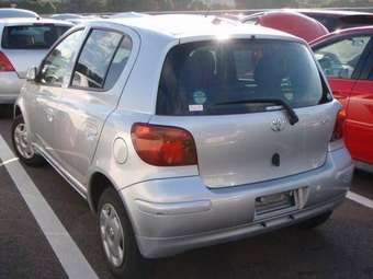 2004 Toyota Vitz Pictures