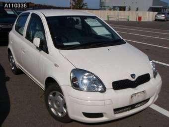 2004 Toyota Vitz Photos