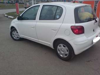 2004 Toyota Vitz Pictures