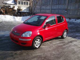 2004 Toyota Vitz Pictures