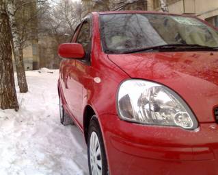 2004 Toyota Vitz Pictures