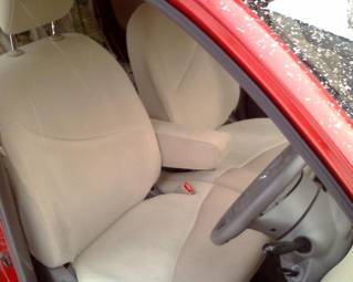 2004 Toyota Vitz Photos