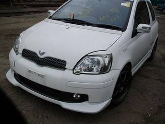 2004 Toyota Vitz Pictures