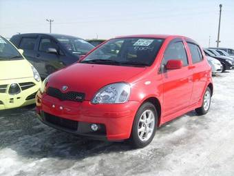 2004 Toyota Vitz Pics