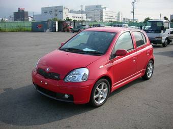 2004 Toyota Vitz Pictures