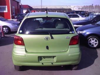 2004 Toyota Vitz Pictures