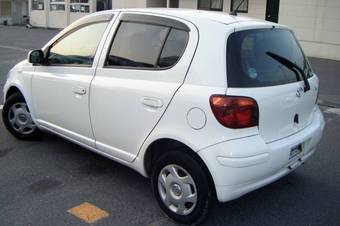 2004 Toyota Vitz Wallpapers