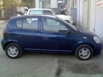 2004 Toyota Vitz Pics