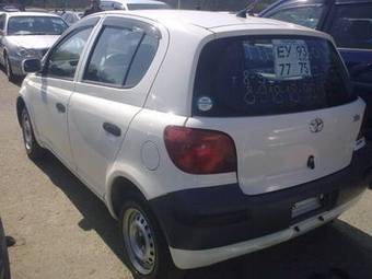 2004 Toyota Vitz Photos