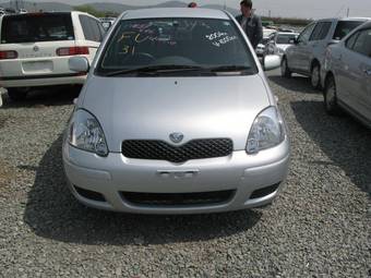 2004 Toyota Vitz Pictures