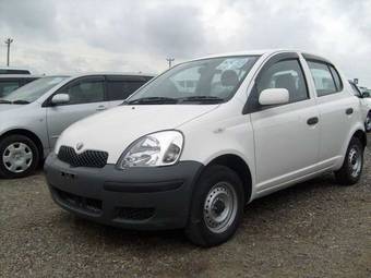 2004 Toyota Vitz Photos