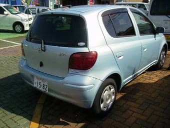 2004 Toyota Vitz Pics
