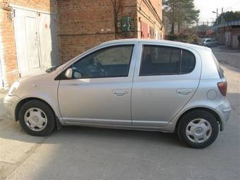 2004 Toyota Vitz Pictures