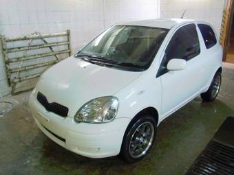 2004 Toyota Vitz Pictures