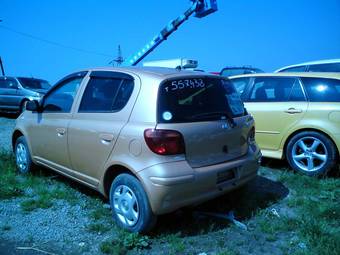 2004 Toyota Vitz Pictures