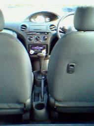 2004 Toyota Vitz Pictures