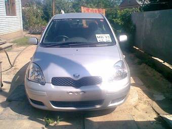 2004 Toyota Vitz Pictures