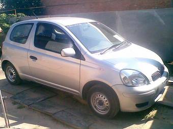 2004 Toyota Vitz Photos