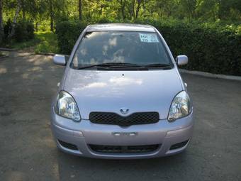 2004 Toyota Vitz Pictures